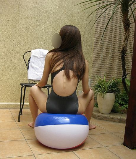 Japanese amateur chick with small tits strips and shows her ass and pussy