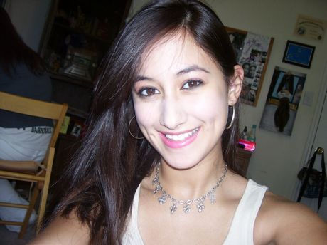 This Indian chick is smoking hot and spicy