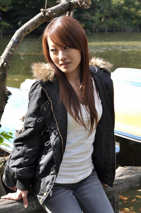 Sexy japan teen shows her shaved pussy for cock