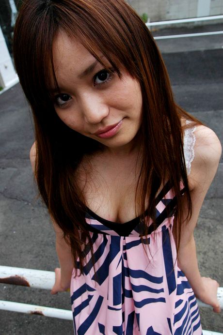 Horny japanese teen gets fucked