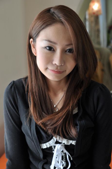 Japanese teen Honoka Kawai wig out when toys and hard cocks enter her tight cooch.