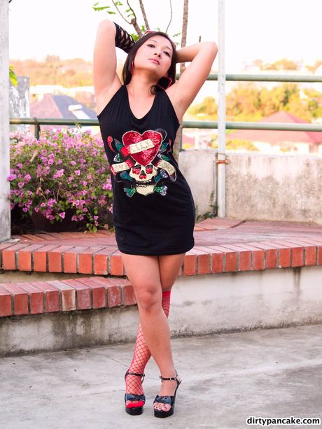 Dirty Pancake flashes her half Asian pussy outside