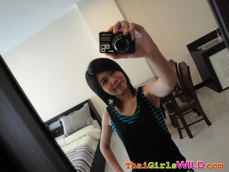 Pang sucks a dick and fucks then takes a massive cum blast in the eye