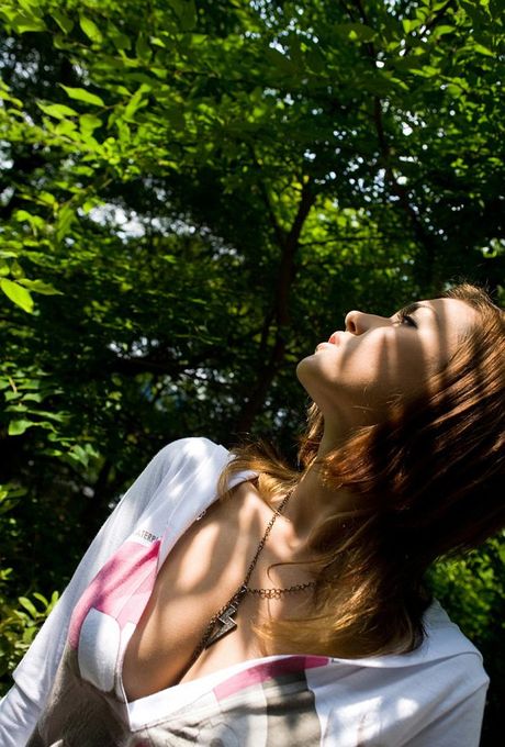 Maria sexy Asian teen model shows off her hot body in her nimi skirt