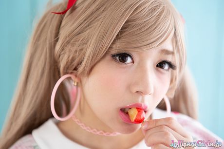 Horny Asian teen Rika Mari gets her pussy licked and her tits jizzed in a 3some