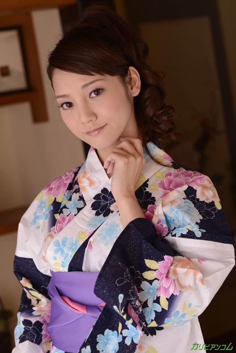 Rei Mizuna Summer nude : Mutiple Penetrations into an Elegant Hottie in Yukata