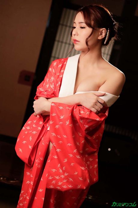 Miya Izumi Luxury Adult Healing Spa: Touched Licking