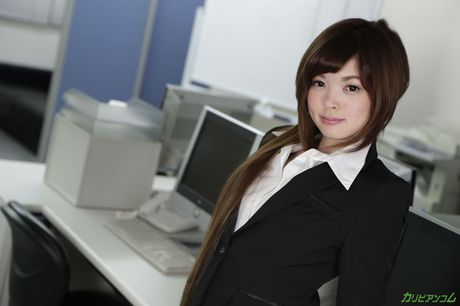 Rin Amane The Work For New Employee