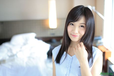 Shizuku Hatano Full Into Love: Easy Girl Is Former Athele