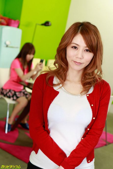 Maki Koizumi and Yui Misaki