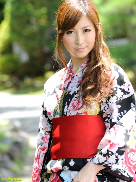 Reira Aisaki The Landlady of Hotel was Porno Actress