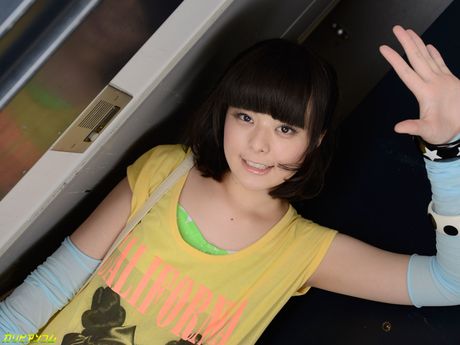 Rika Shimazaki We are coming your house Without Notice !