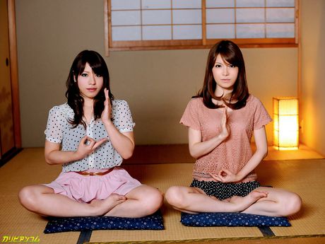 Anna Kirishima and Kana Suzuki