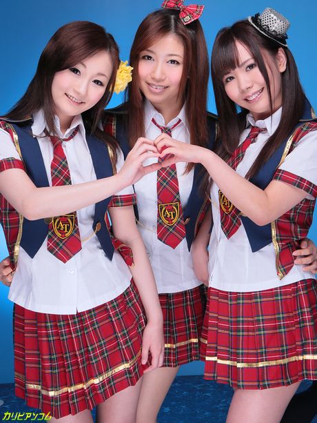 Inagawa Natsume and Mikuru Mio and Chinami Kasai