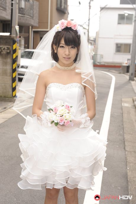 Ruri Narumiya rides, sucks, and washes a cock as a prize