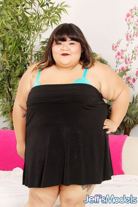 asian plumper sugar naked woman photos fat ass shaved pussy blowjob