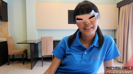 Asian teen Kim gets her shaved pussy licked and dicked by her boyfriend