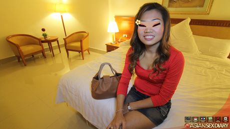 Asian amateur Nid gets her hairy pussy rammed by a horny guy