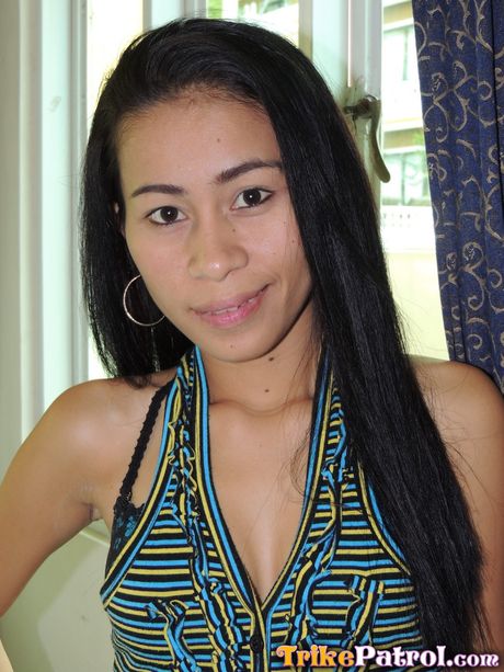 Fantastic Asian teen Alma gets her pussy licked and dicked by a horny guy