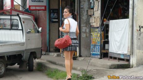 Asian amateur Ashley strips and gives a blowjob in a public place