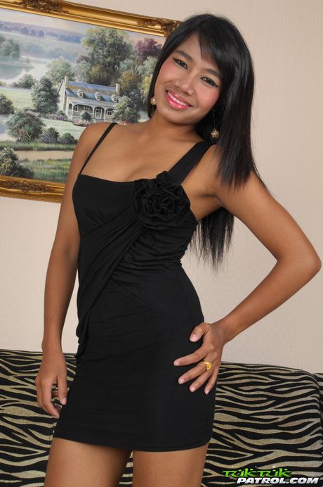 The Asian teen Natalie gets her pussy licked and dicked by a horny guy