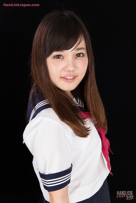 Schoolgirl Erena Yamamotos cute handjob