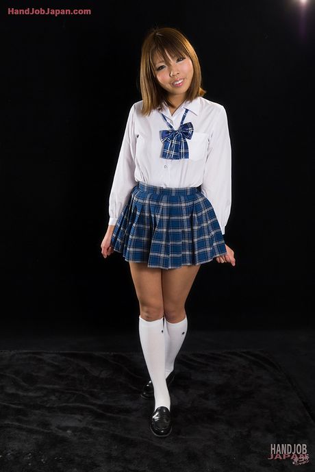 Huge Titty Schoolgirl Rion Karinas hot handjob