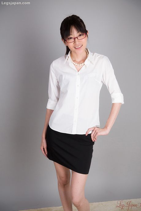 Skinny Asian teen Mikami Ayaka strips and shows her tiny tits and ass