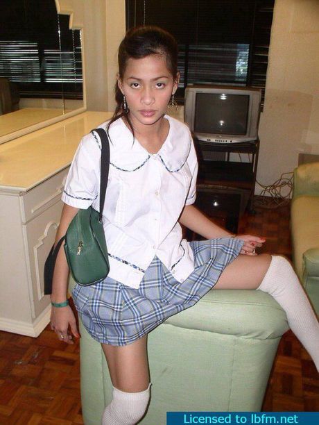 Asian schoolgirl with amazing racks and ass strips and shows her pussy up close