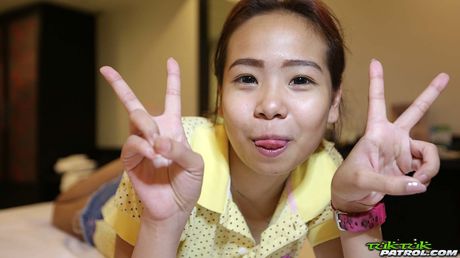 Asian amateur Nut gets her pussy licked and her twat stuffed by a big cock