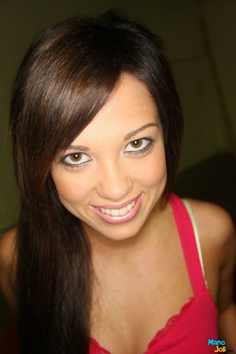 Asian MILF Jenny Hendrix gets her pussy licked and dicked by a horny guy