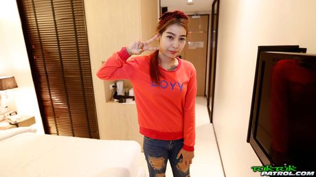 Asian MILF Bil unveils her amazing juggs and toys her horny pussy