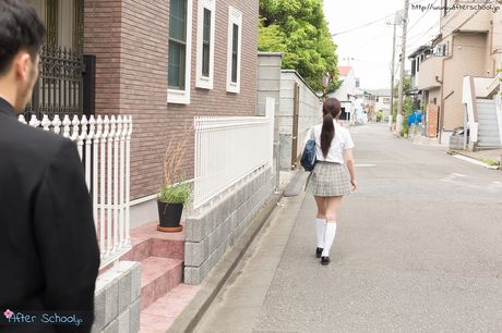 Asian schoolgirl Wakatsuki Maria gets her pussy licked and dicked hard