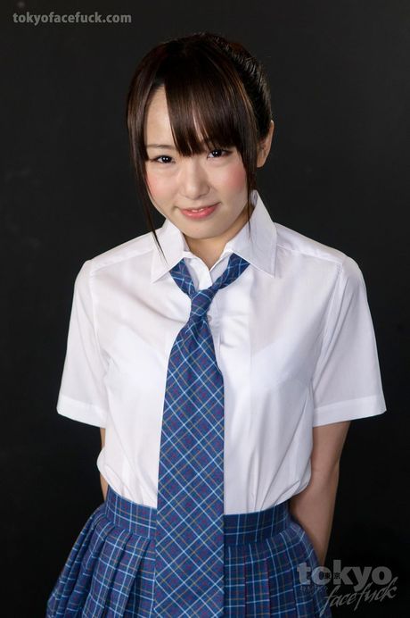 Ai Mizushima goes home with her tutor after cram school