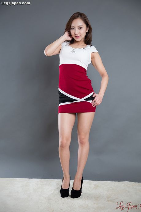 Asian teen Uika Hoshikawa strips to her stockings and heels