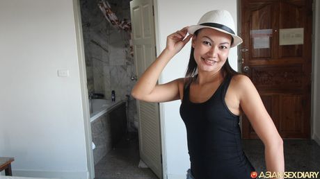 Asian teen Po gets her pussy licked and her ass fucked by a horny guy