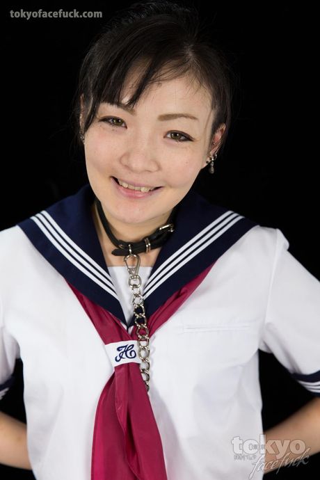 Innocent schoolgirl Yuu Tsuruno gets her face shoved into an older mans crotch