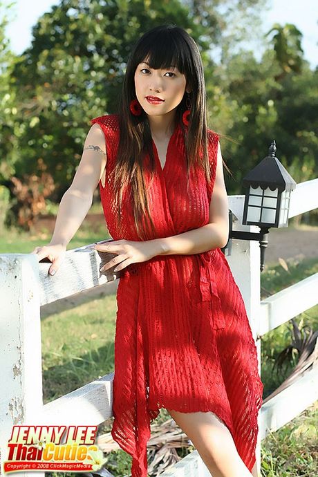 Asian babe Jenny Lee unveils her amazing melons and toys her hairy cunt