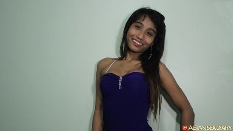 Asian teen Porn strips off her clothes and shows her tiny tits and ass