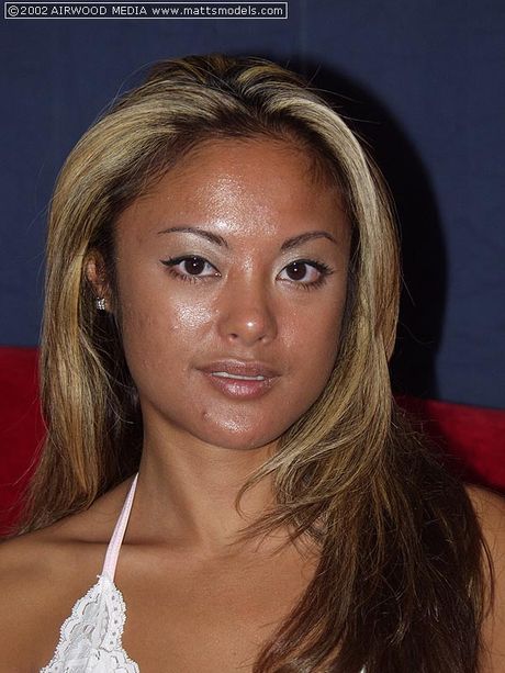 Asian amateur Kalani shows her tiny tits and spreads her shaved pussy