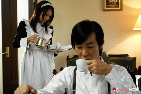 Beautiful brunette waitress Himeki Kaede sucking a big meat pole