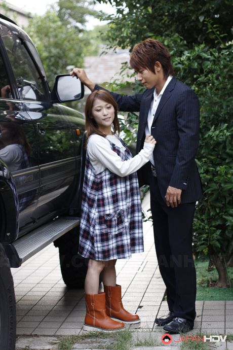 Asian lady Shion Akimoto plays a piano and shows her lovely vagina