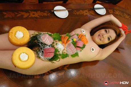 Sweet Japanese darling Yuna Hirose has some fun with kinky gentlemen