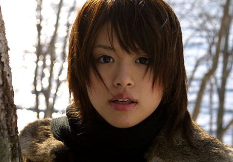 Hitomi Hayasaka - Hitomi Hayasaka naughty Asian teen shows ass