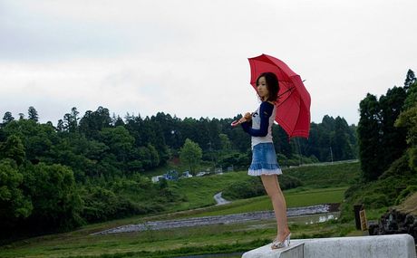 Jun Kiyomi - Cute Asian teen model in a mini skirt