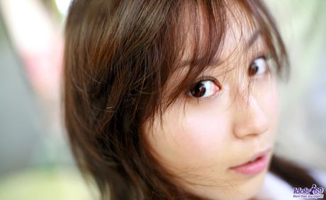 Momo Yoshizawa - Asian model is a teen cutie with a nice ass