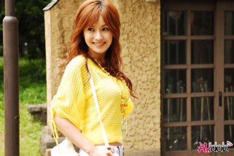 The Asian babe Mecumi is a real treat for the eyes.