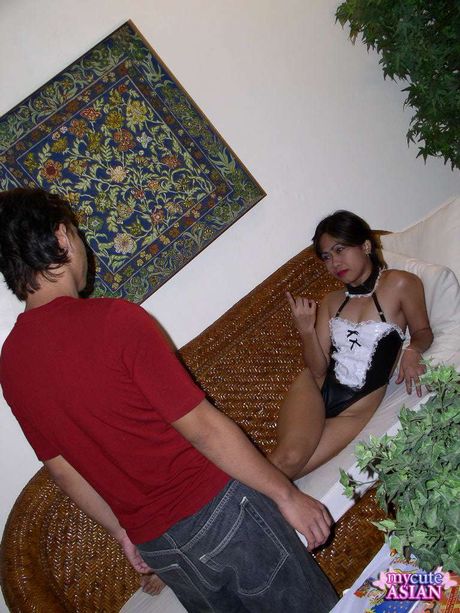 Japanese amateur chick with tiny tits gets her pussy screwed hard