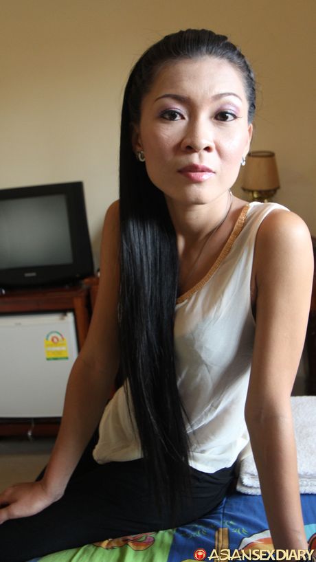 Skinny Asian teen Gi gets her hairy pussy licked and dicked by a horny guy