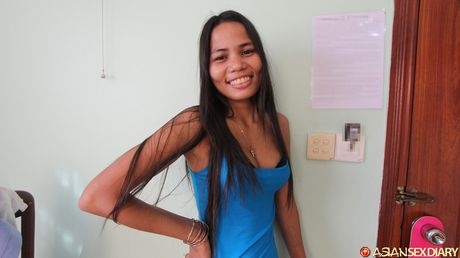 Asian amateur Annie gets her hairy pussy licked and dicked by a hung stud